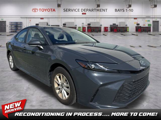 Used 2025 Toyota Camry LE AWD/4WD image 1