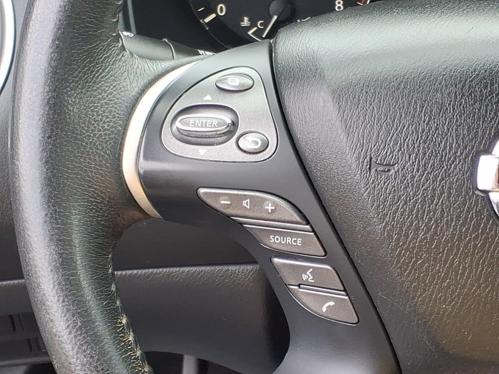 Used 2018 Nissan Pathfinder SV FWD image 19