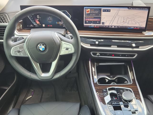 Used 2025 BMW X7 xDrive40i AWD/4WD image 27