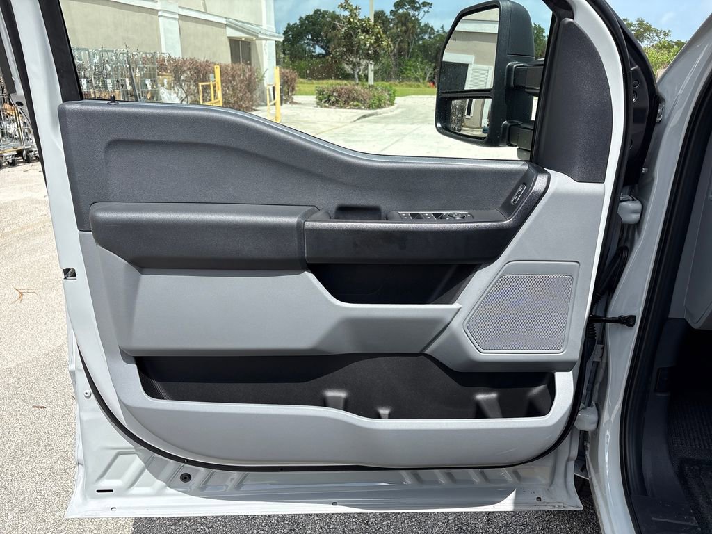 New 2026 Ford F350 XL w/ XL Chrome Package image 25