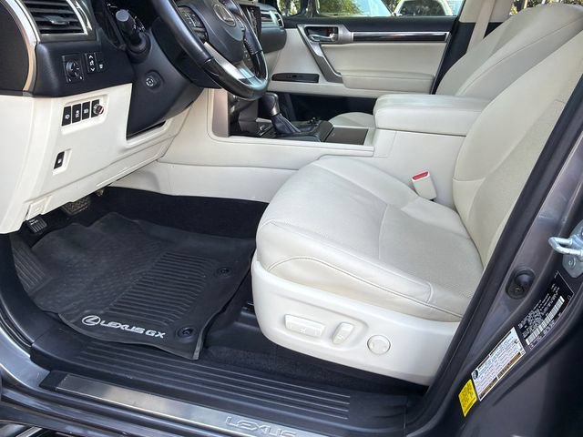 Used 2020 Lexus GX 460 Premium w/ Premium Package AWD/4WD image 9