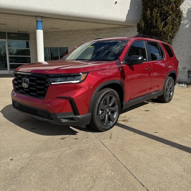 New 2025 Honda Pilot Sport image 7