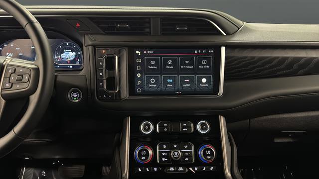 Used 2024 GMC Yukon XL Denali w/ Max Trailering Package AWD/4WD image 13