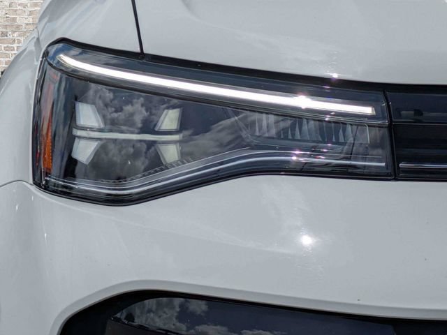 Certified 2025 Volkswagen Taos S FWD image 10
