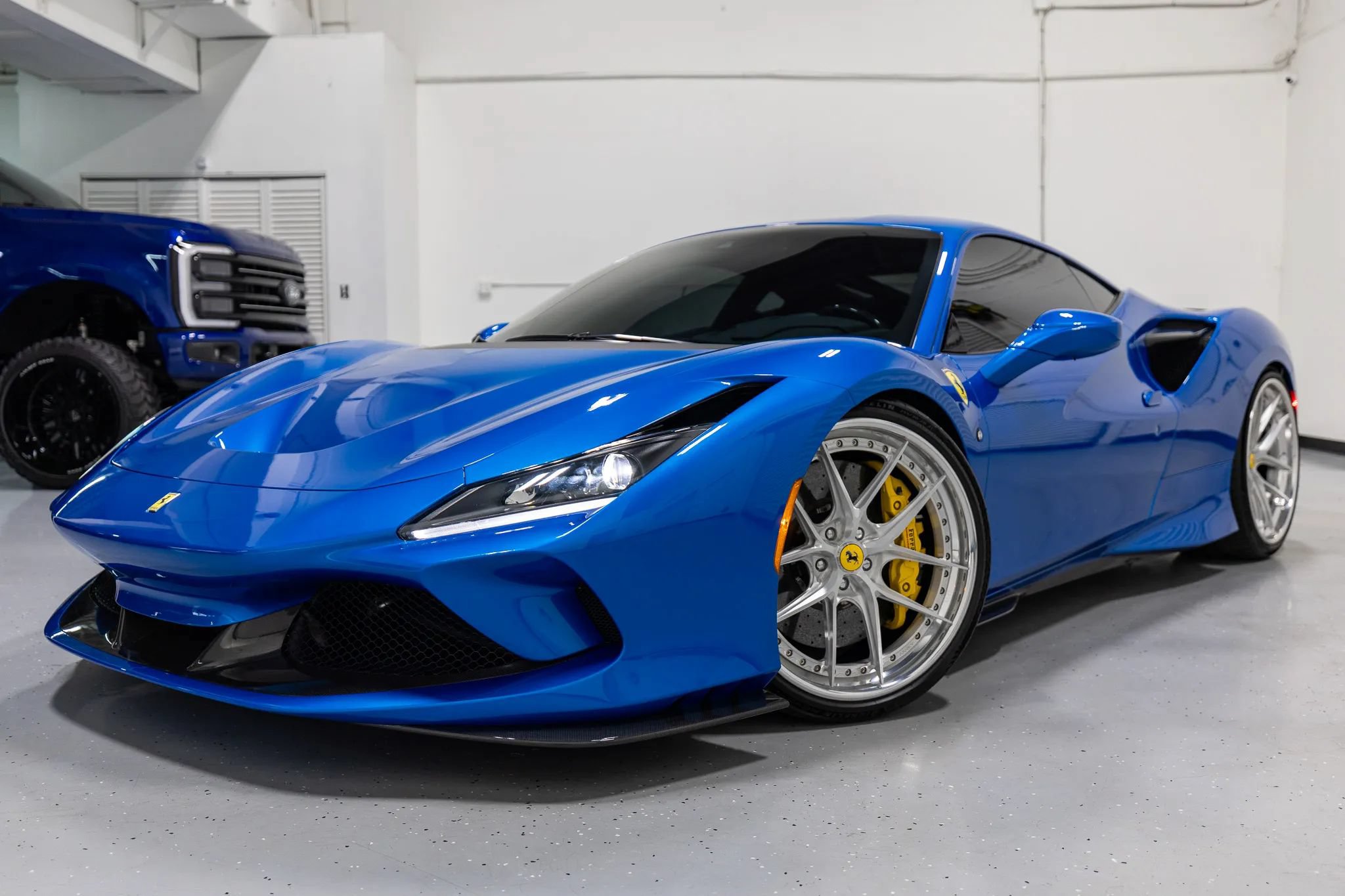 Used 2020 Ferrari F8 Tributo RWD image 2