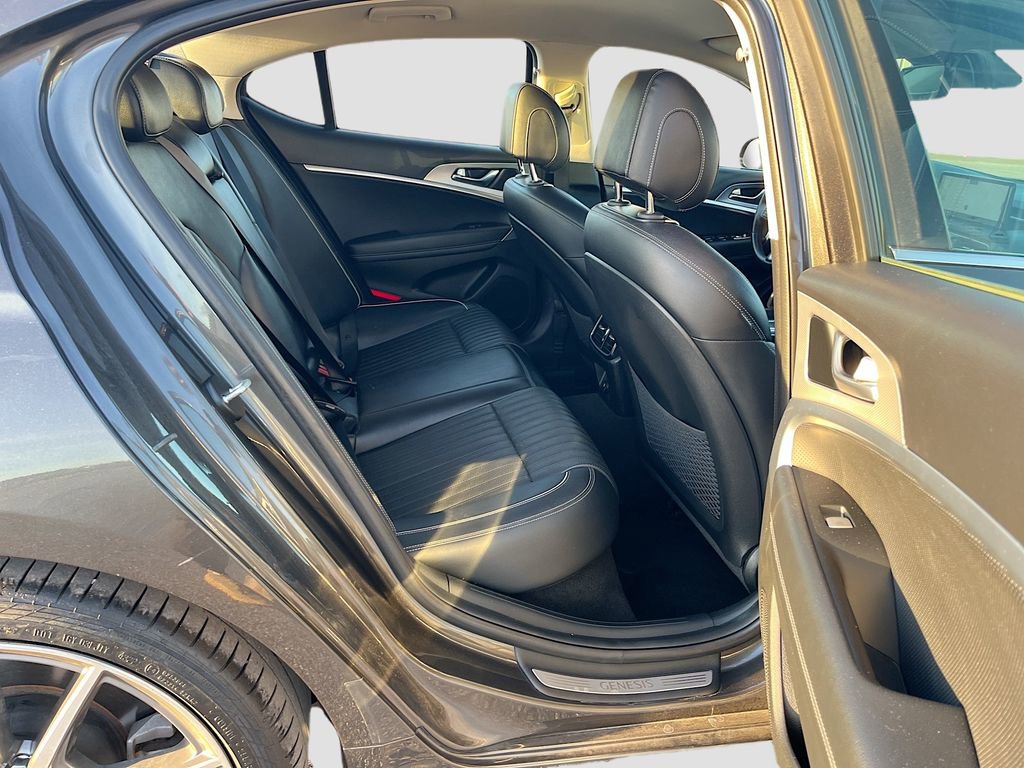 Used 2022 Genesis G70 3.3T image 28