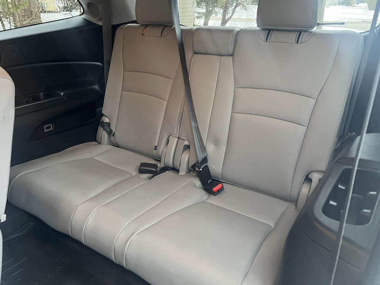 Used 2017 Honda Pilot Touring image 43