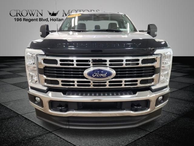 Used 2024 Ford F350 XLT AWD/4WD image 8