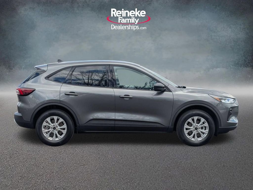 Used 2025 Ford Escape Active w/ Tech Pack #1 image 4