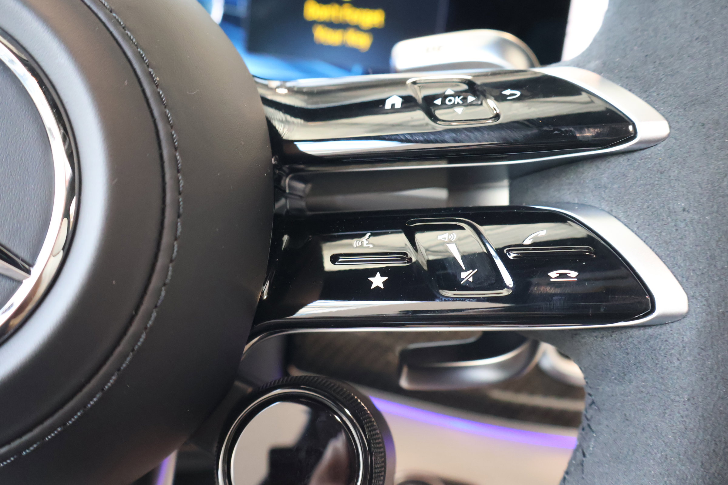 New 2026 Mercedes-Benz GLS 63 AMG 4MATIC image 24