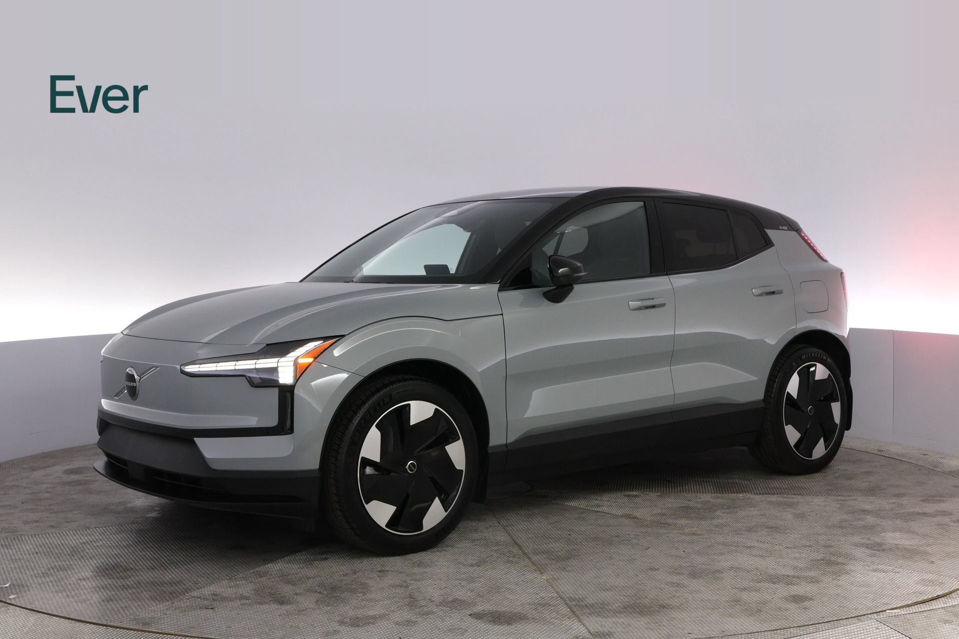 Used 2025 Volvo EX30 Plus AWD/4WD image 18