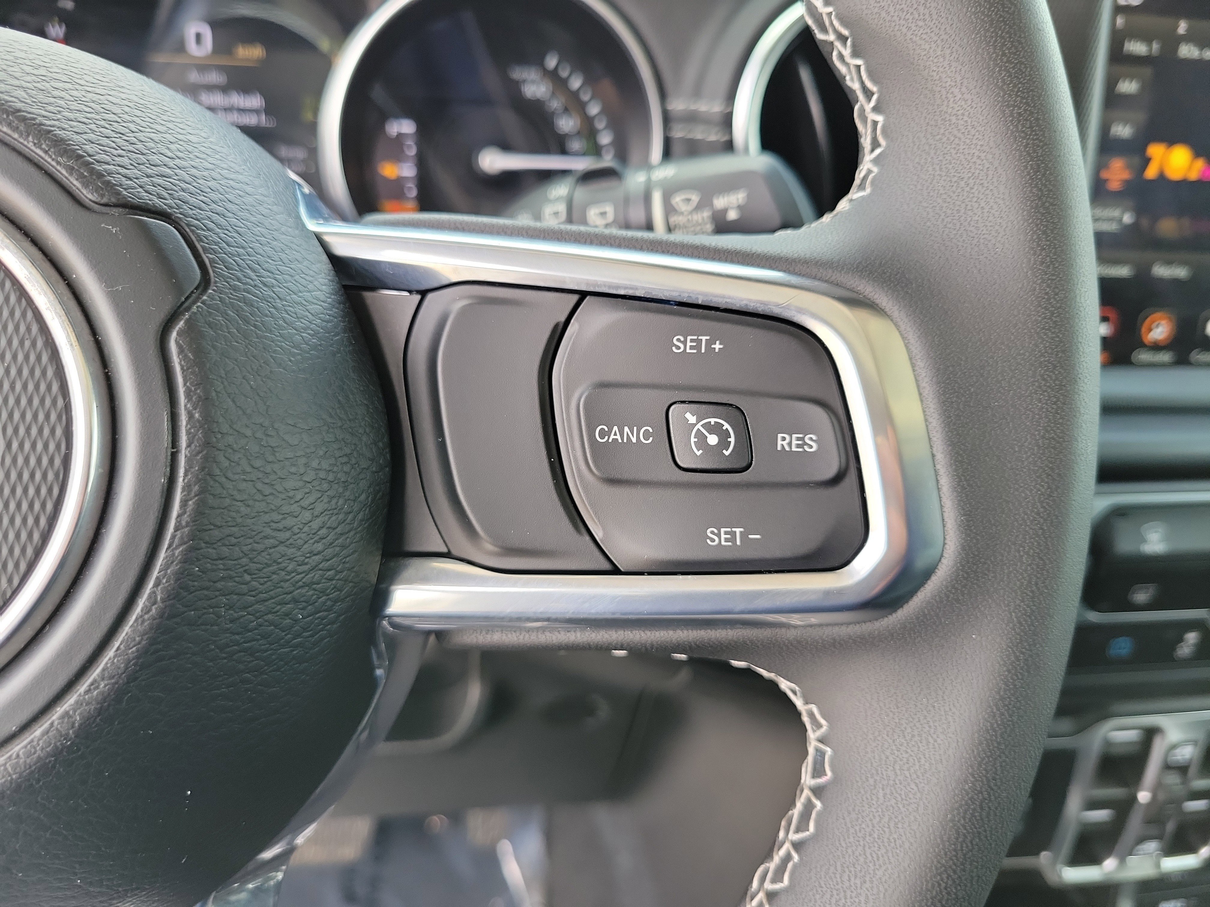 Used 2023 Jeep Wrangler Unlimited Sahara AWD/4WD image 22