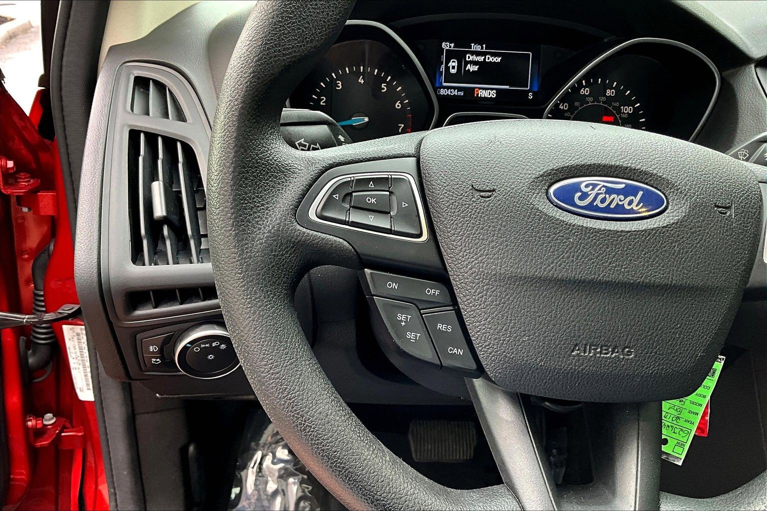 Used 2018 Ford Focus SEL FWD image 11