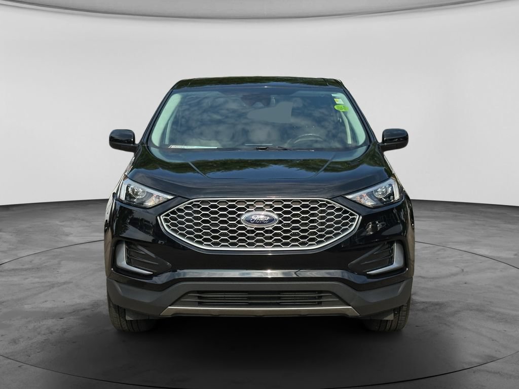 Used 2024 Ford Edge SEL AWD/4WD image 2