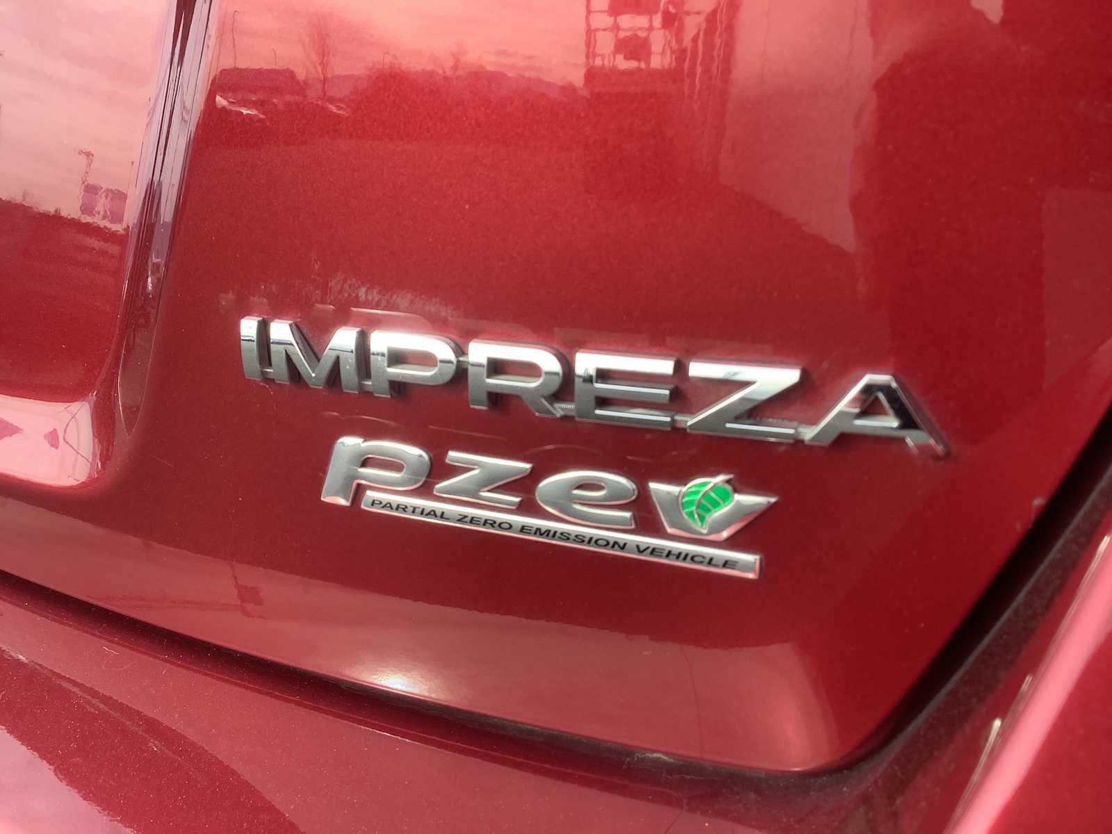 Used 2015 Subaru Impreza 2.0i Limited image 6