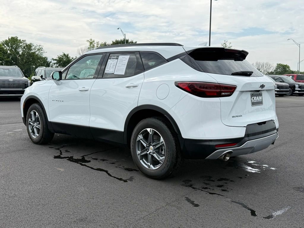 Used 2024 Chevrolet Blazer LT w/ Convenience Package FWD image 7