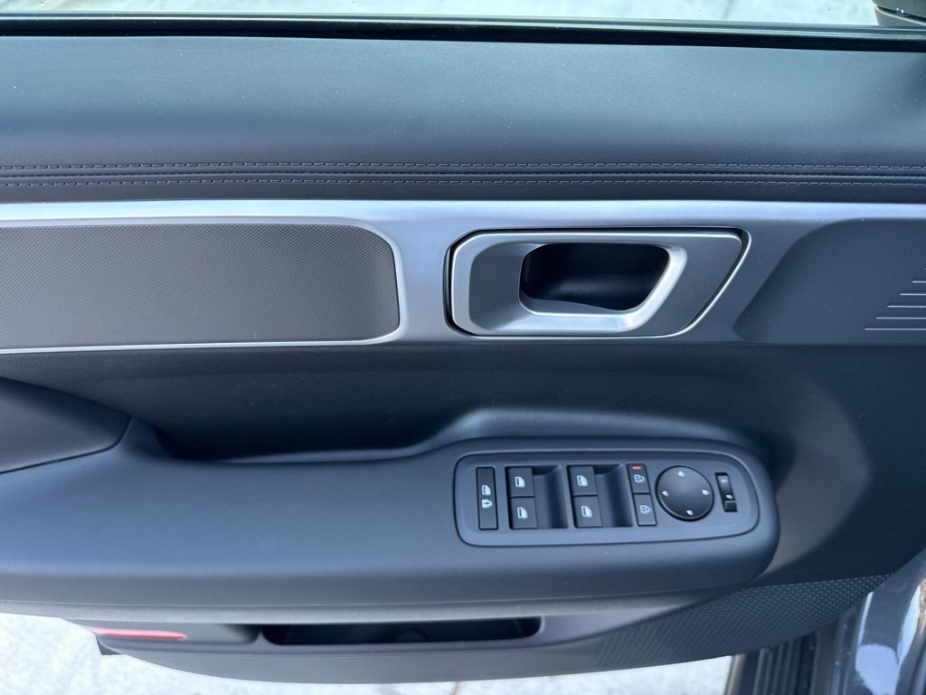 New 2026 Hyundai Santa Fe SE image 16