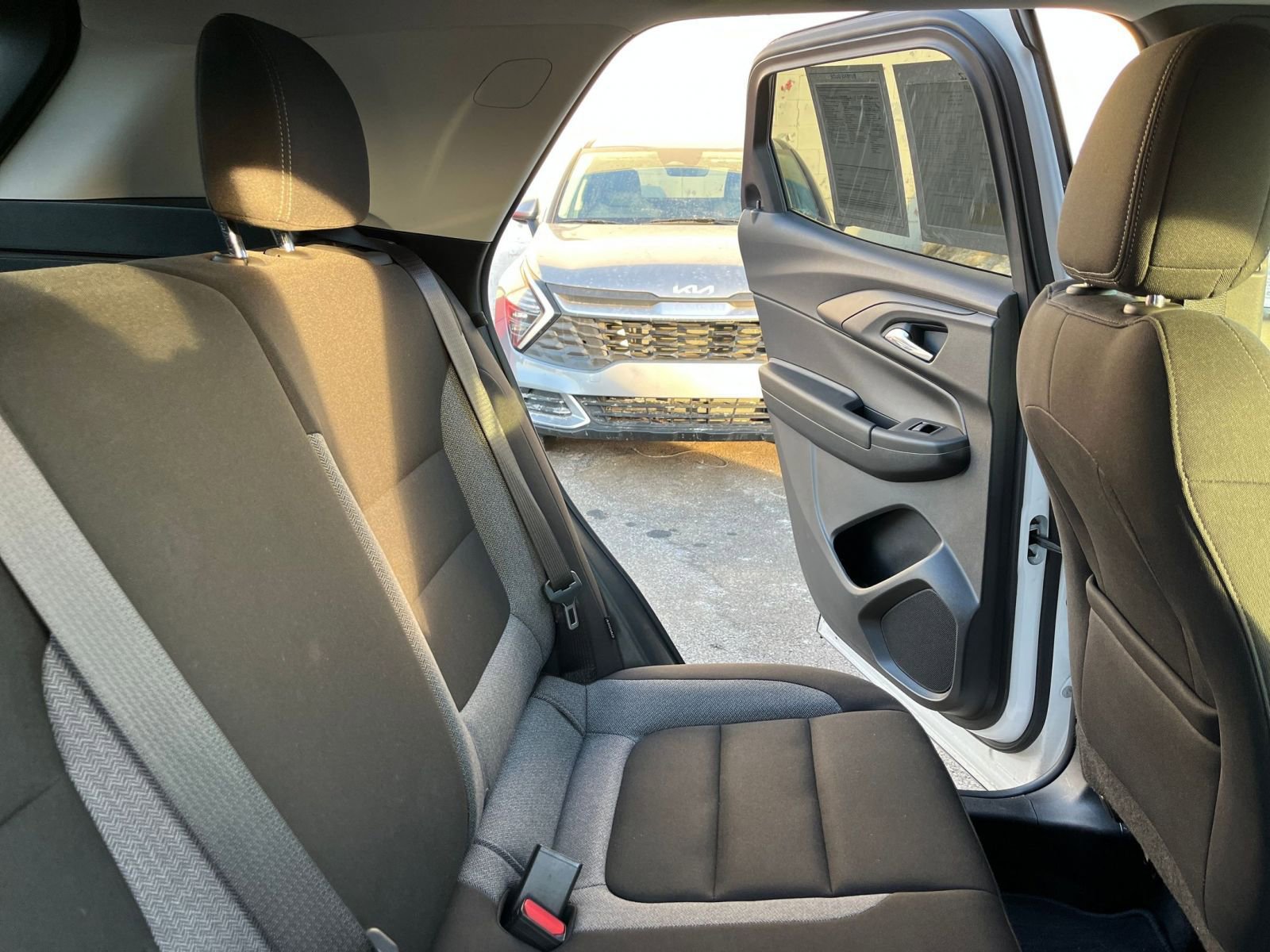 Used 2025 Chevrolet TrailBlazer LT FWD image 36