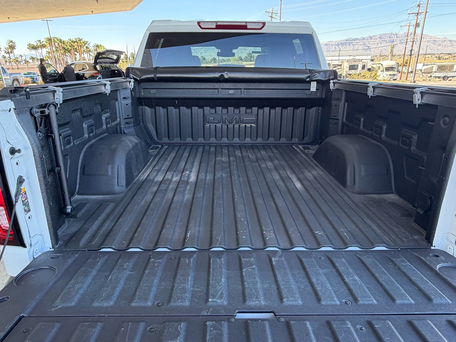 Used 2025 GMC Sierra 1500 AT4 image 24