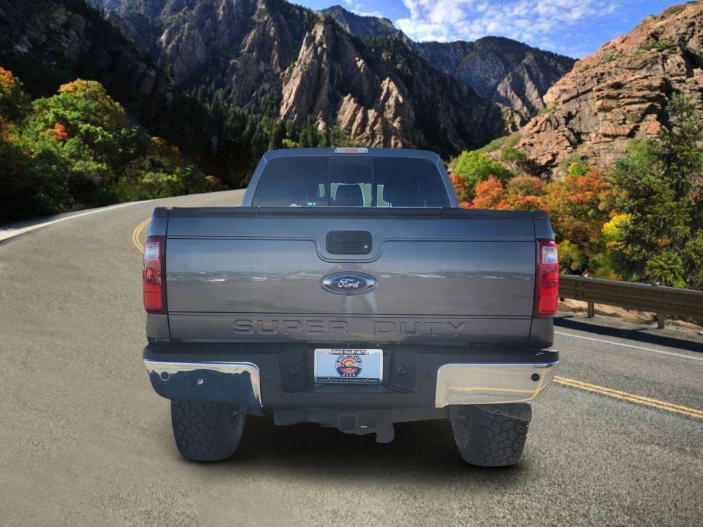 Used 2014 Ford F250 Lariat w/ Lariat Interior Package image 4