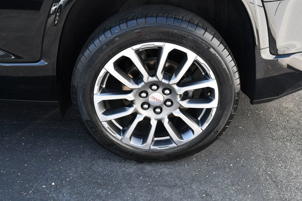Used 2021 GMC Acadia Denali w/ Denali Technology Package FWD image 63