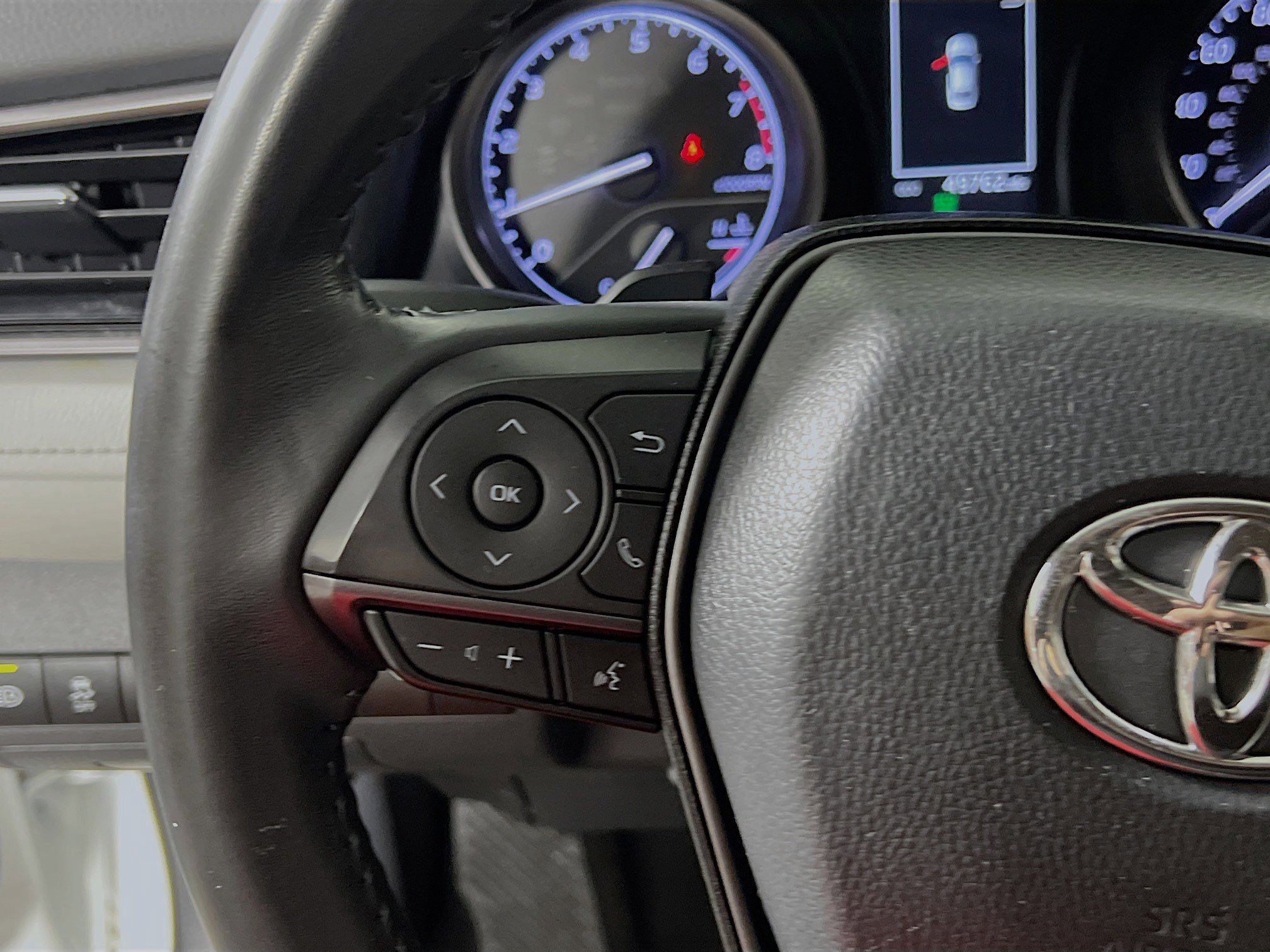 Used 2023 Toyota Camry SE image 19