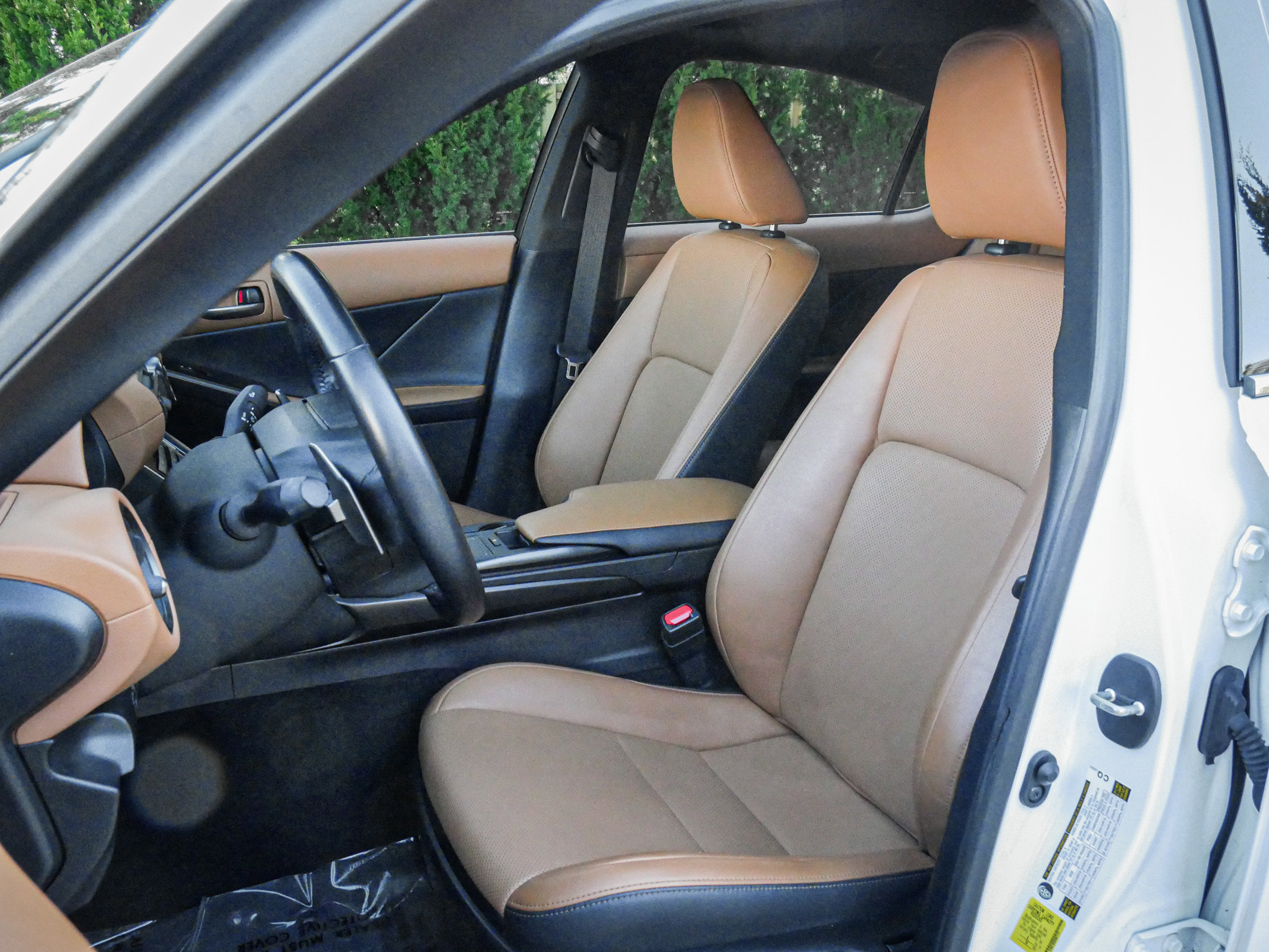 Used 2024 Lexus IS 350 F Sport RWD image 16