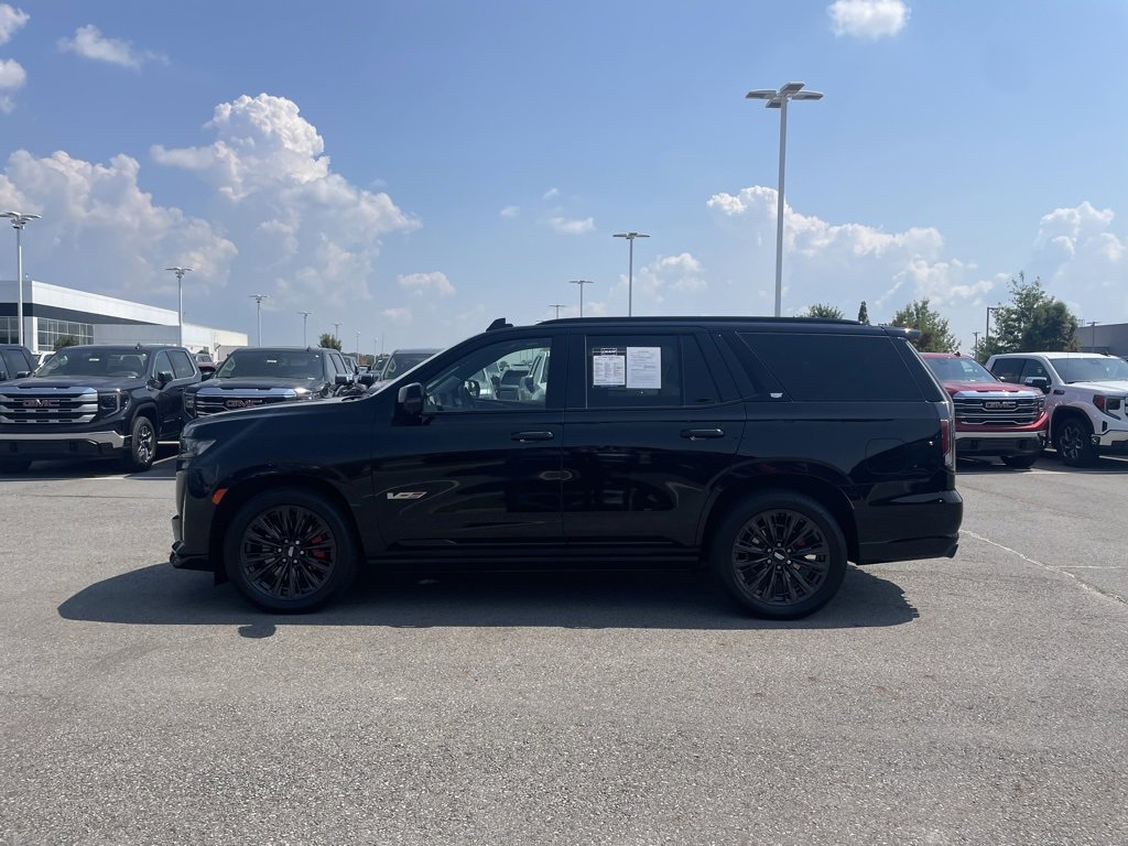 Used 2024 Cadillac Escalade V w/ LPO, ONYX Package image 4