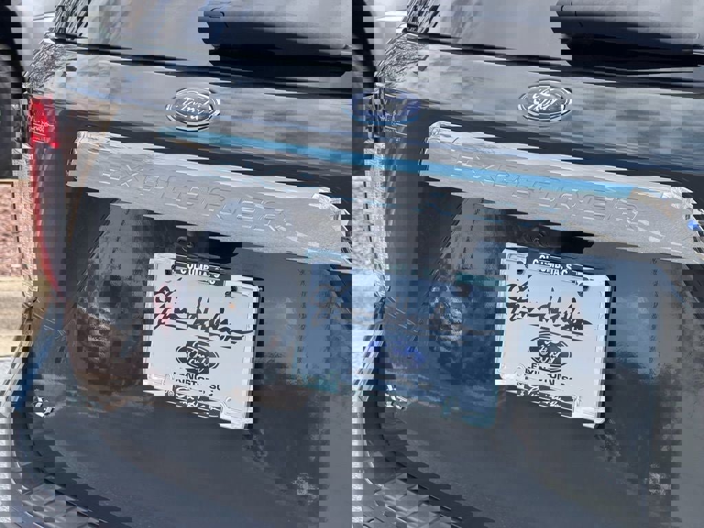 Used 2023 Ford Explorer XLT w/ Equipment Group 202A image 20