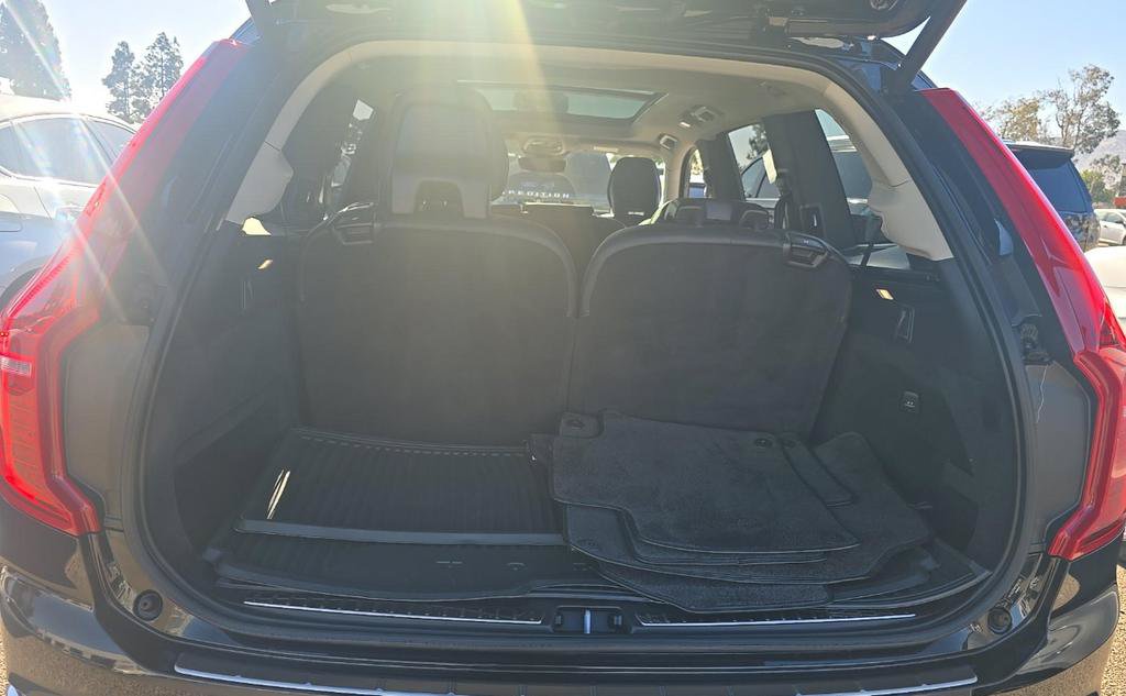 Used 2023 Volvo XC90 B6 Plus w/ Protection Package Premier AWD/4WD image 12