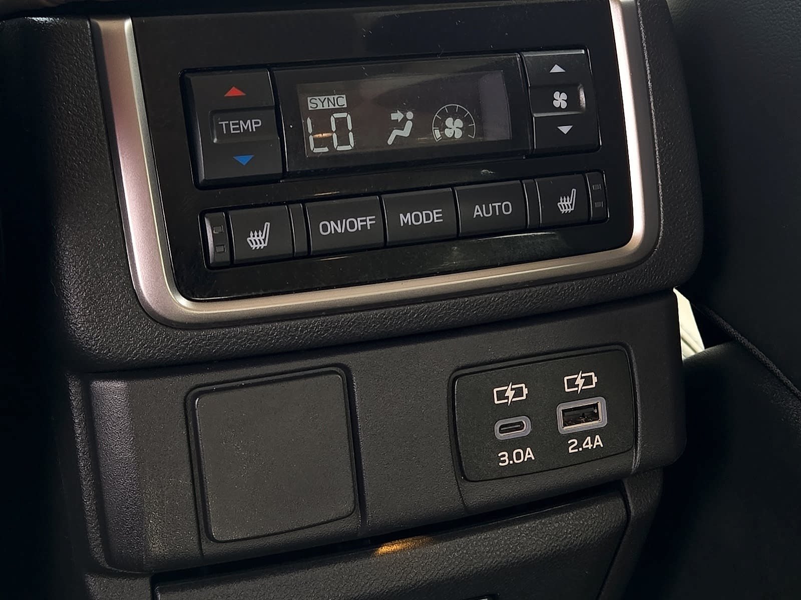 Used 2026 Subaru Ascent Limited AWD/4WD image 12