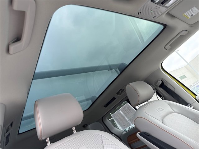 Certified 2025 Volkswagen ID. Buzz 1st Edition image 24