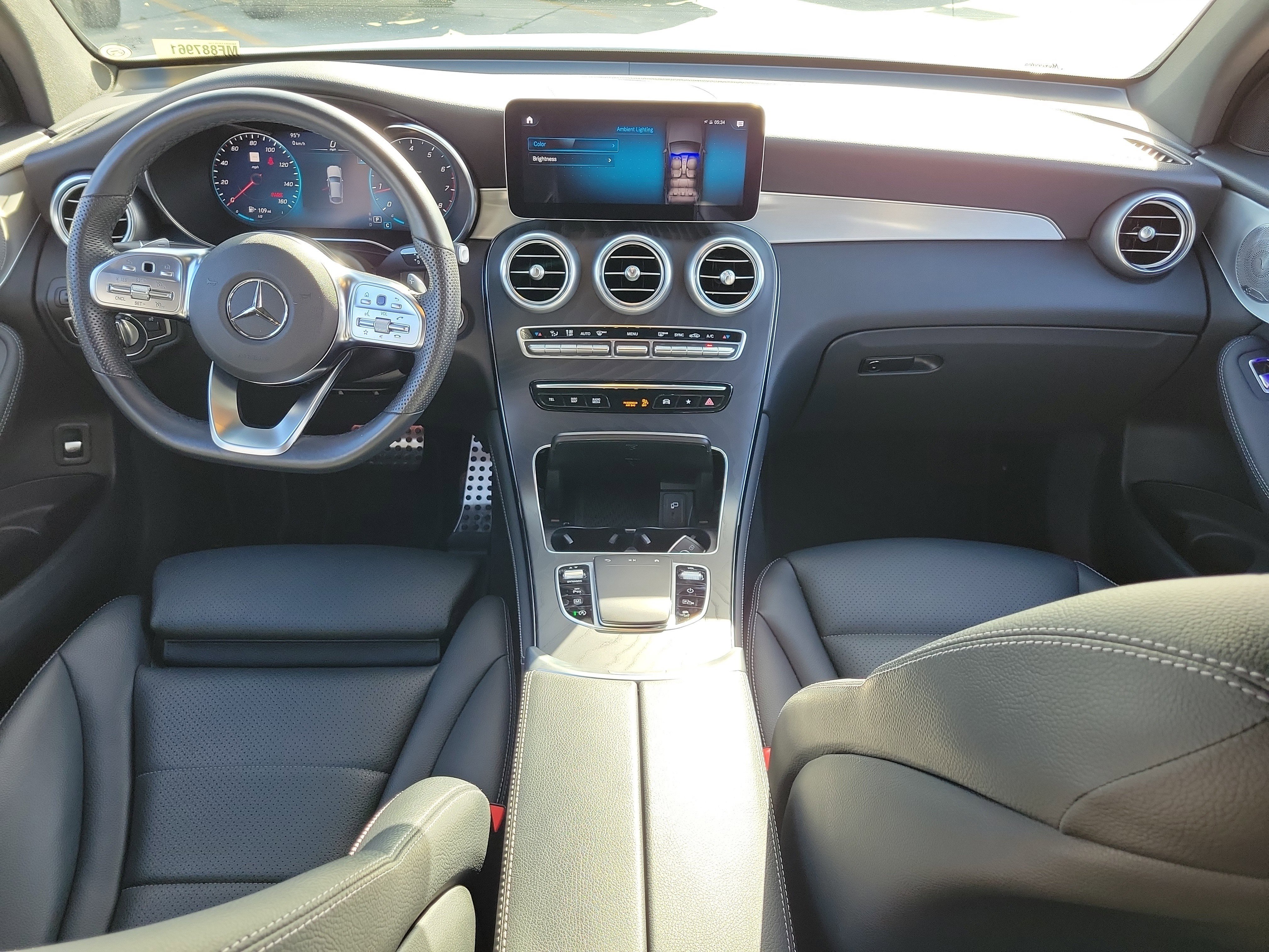Used 2021 Mercedes-Benz GLC 300 4MATIC Coupe image 16