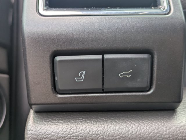 Used 2020 Ford Expedition Limited RWD image 23
