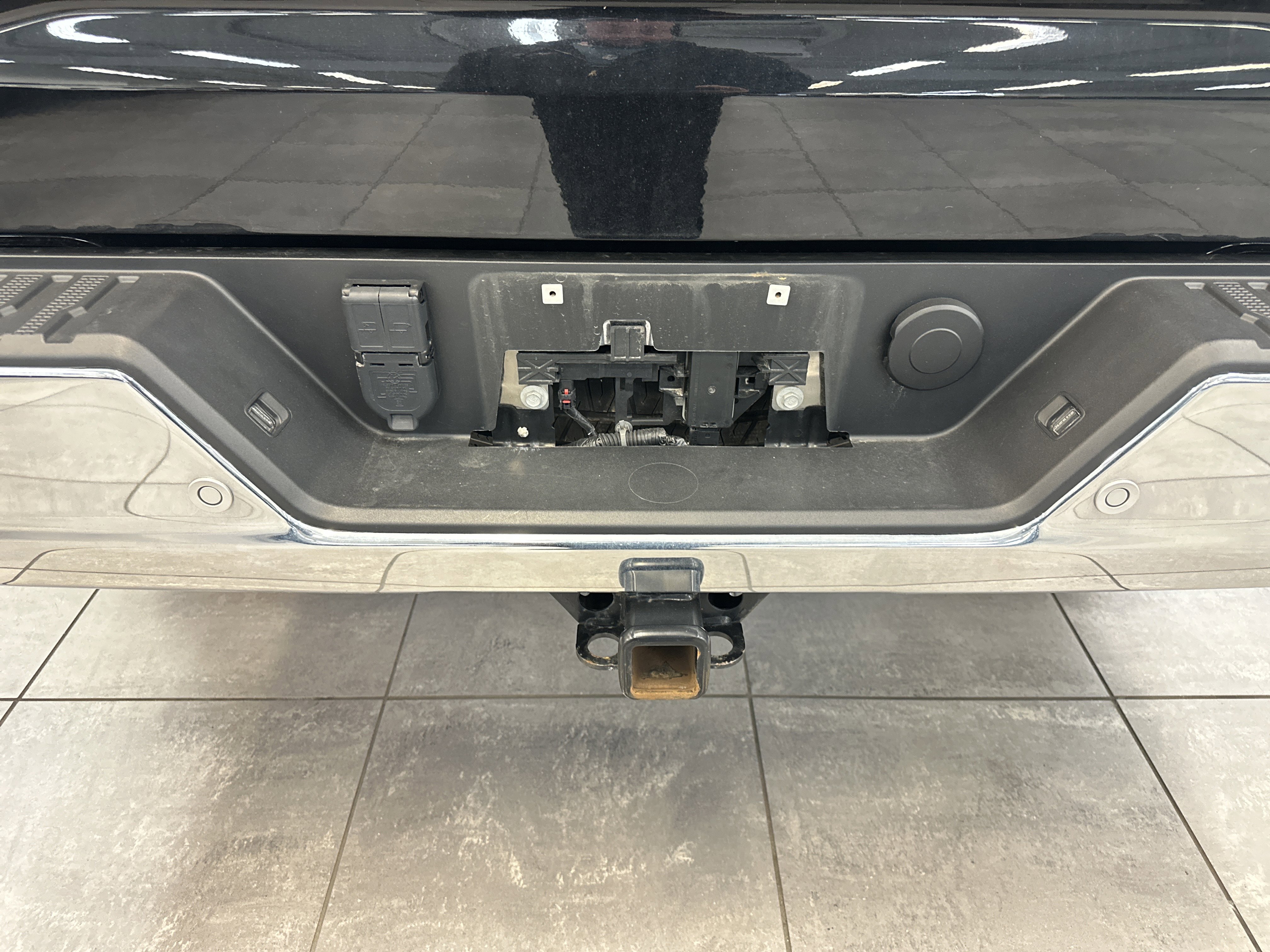 Used 2024 GMC Sierra 1500 SLT w/ SLT Premium Plus Package image 7