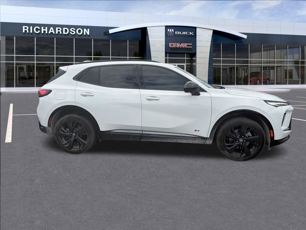 Used 2025 Buick Envision Sport Touring AWD/4WD image 7