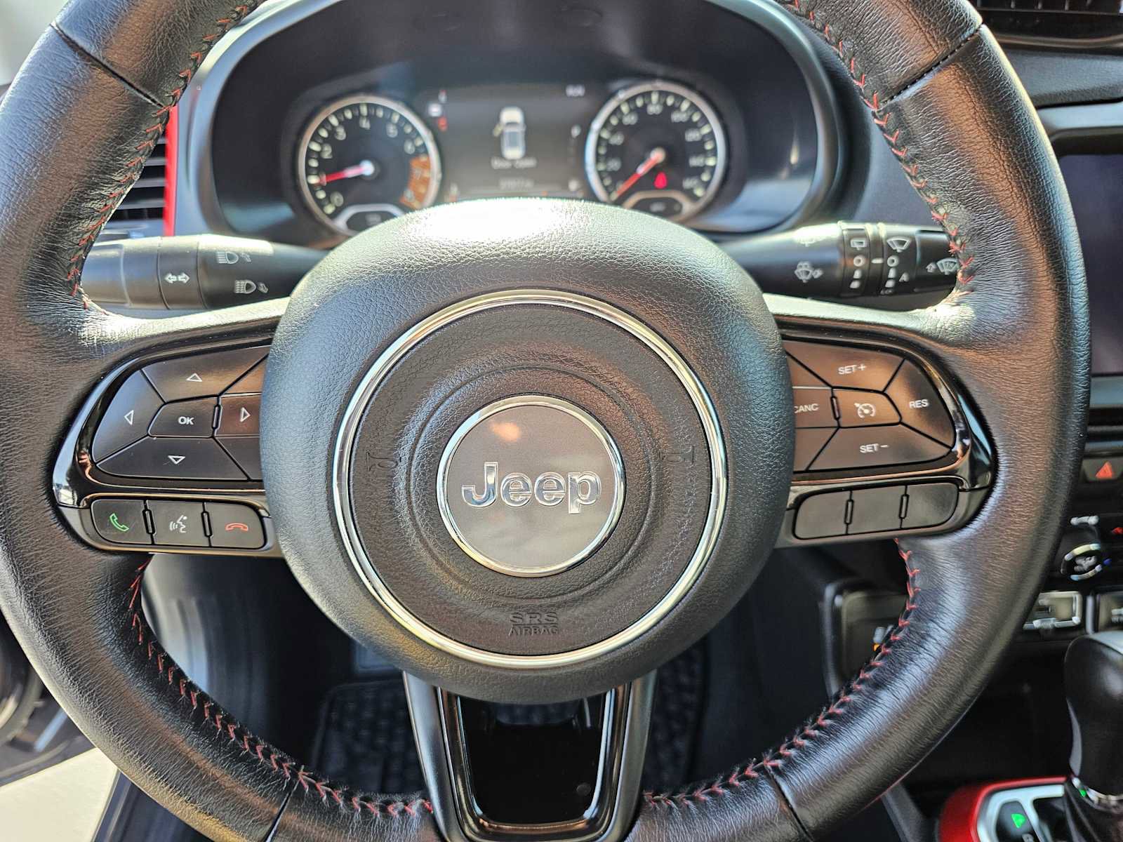 Used 2022 Jeep Renegade Trailhawk AWD/4WD image 22
