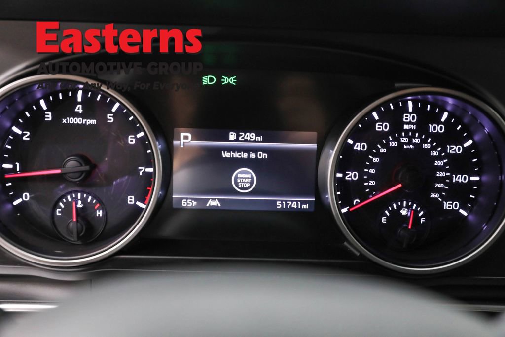 Used 2024 Kia Carnival LX image 18