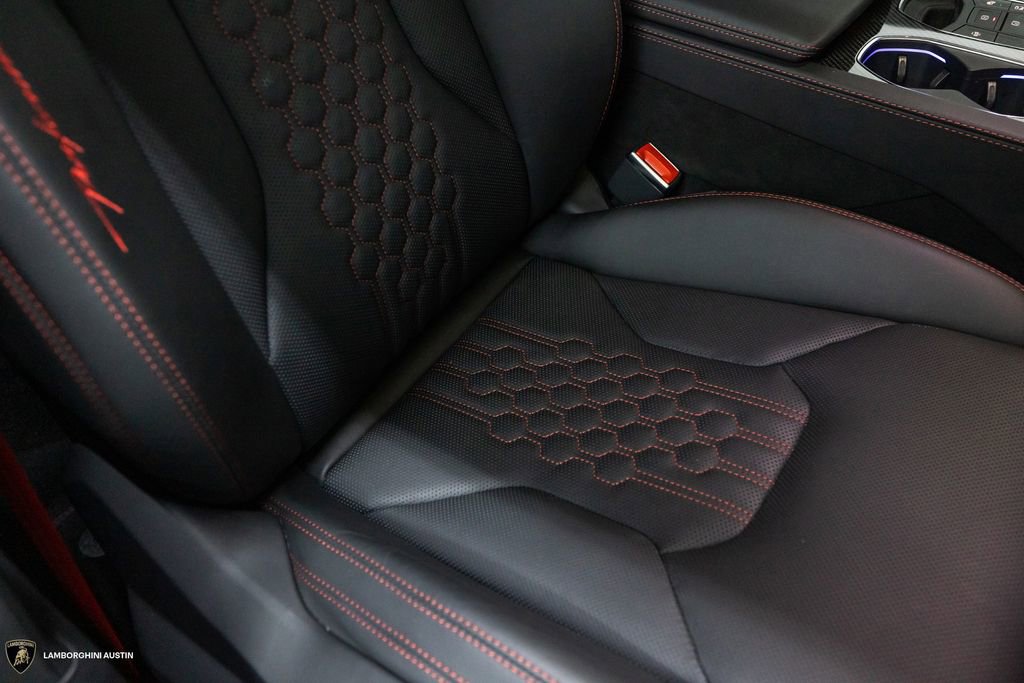Used 2023 Lamborghini Urus Performante AWD/4WD image 52