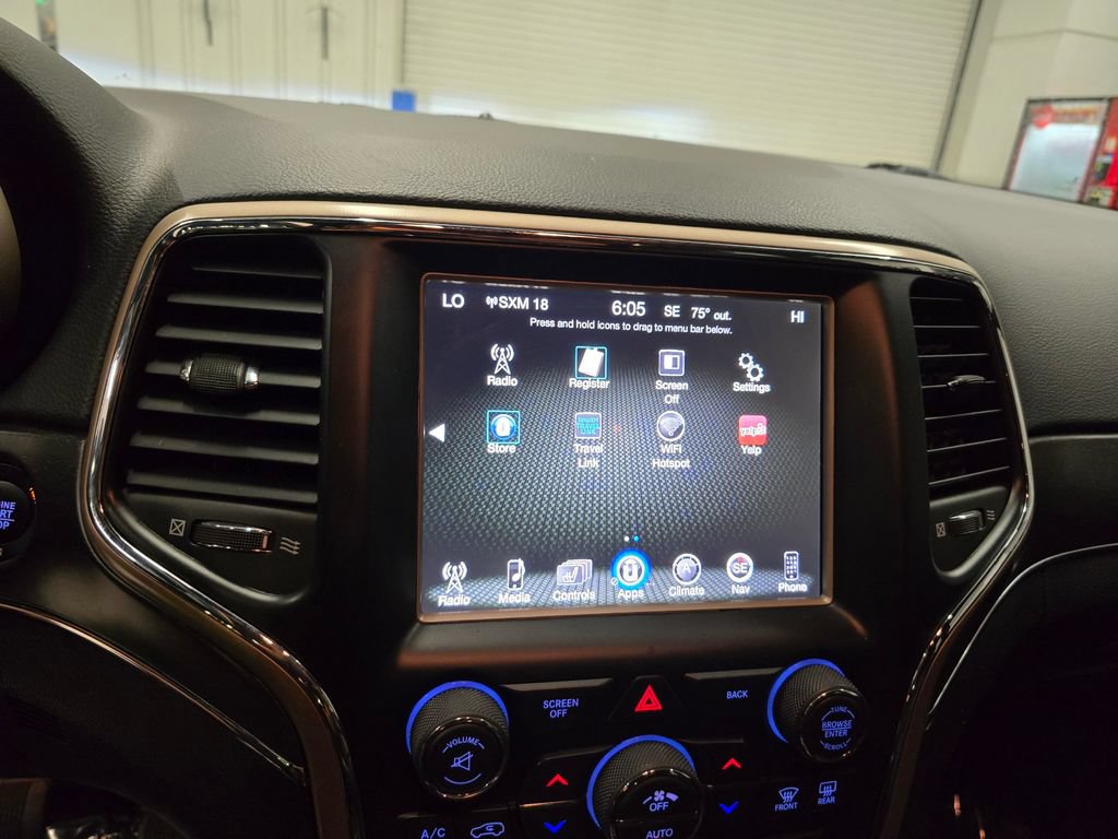 Used 2017 Jeep Grand Cherokee Limited w/ Trailer Tow Group IV AWD/4WD image 23