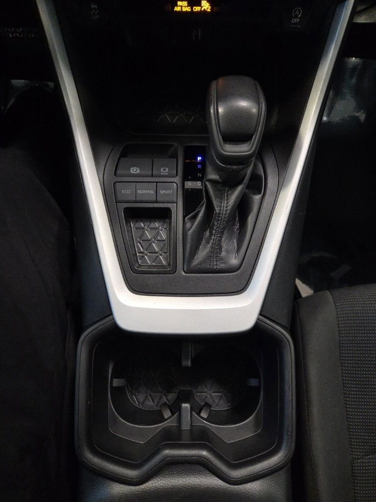 Used 2024 Toyota RAV4 LE image 25