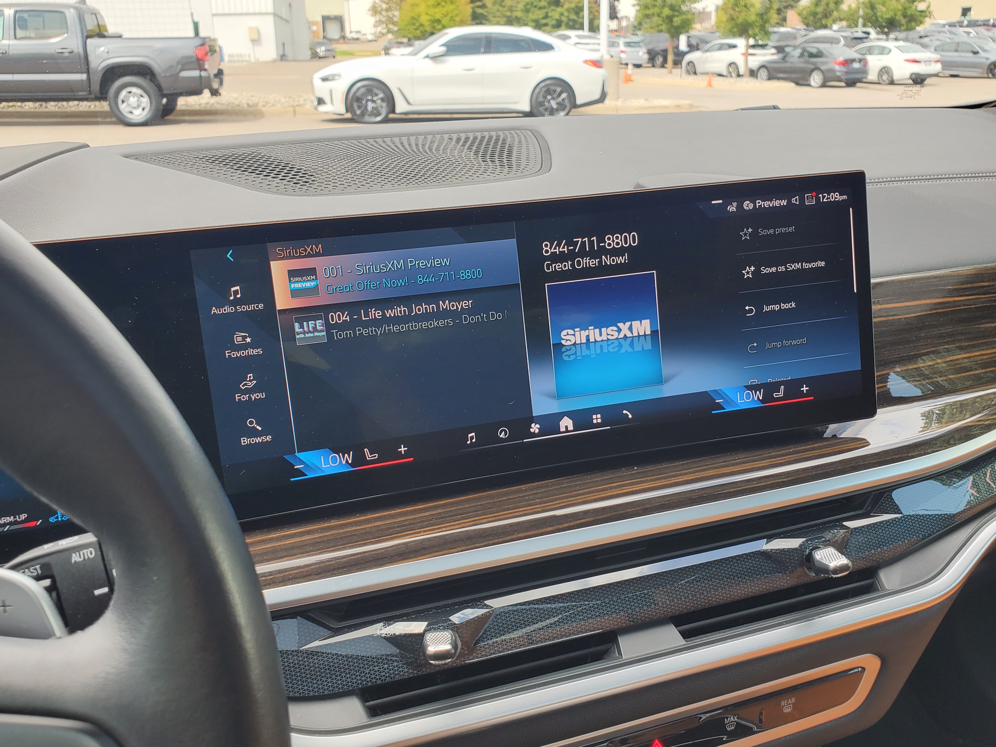 Certified 2025 BMW X5 xDrive40i w/ Premium Package AWD/4WD image 17