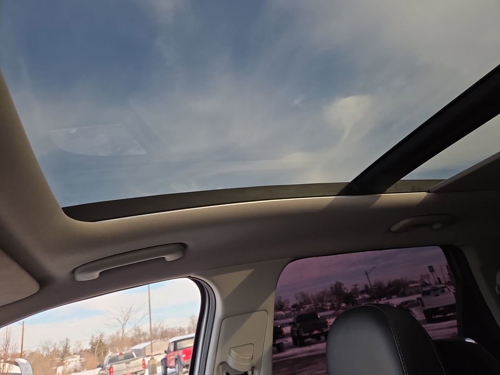 Used 2022 Kia Sorento S w/ Panoramic Sunroof Package image 28