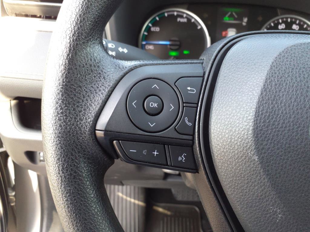 Used 2022 Toyota RAV4 LE image 15