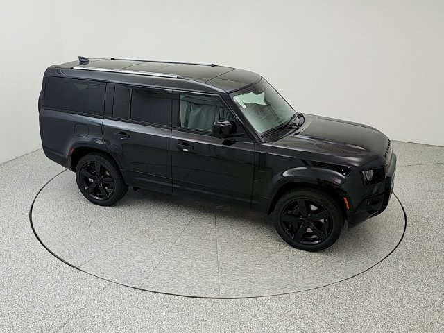 New 2026 Land Rover Defender 130 X-Dynamic SE AWD/4WD image 15