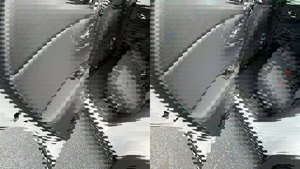 New 2026 Chevrolet Blazer LT image 16