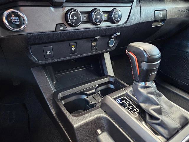 Used 2016 Toyota Tacoma TRD Off-Road w/ Towing Package image 15