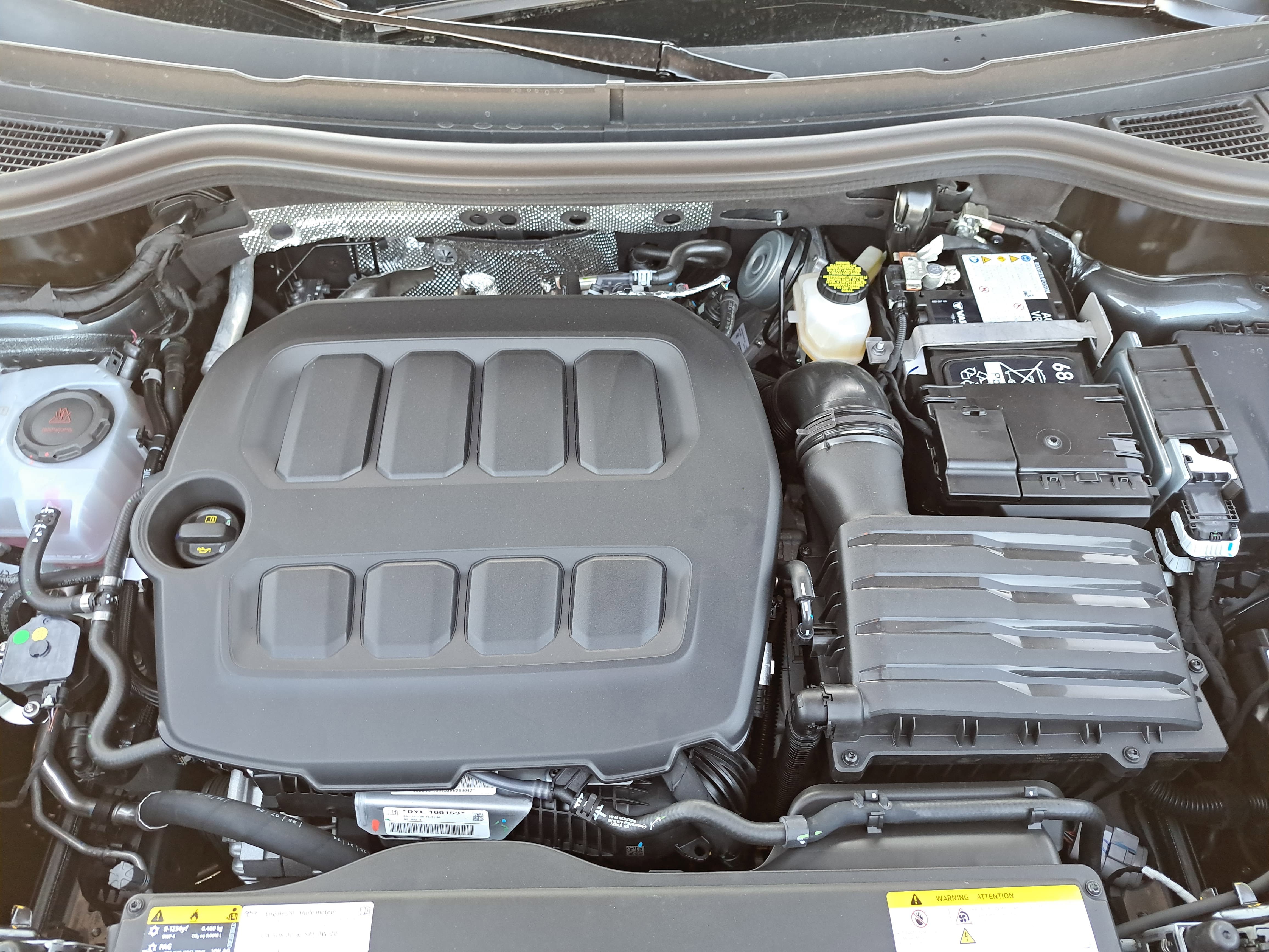 New 2026 Volkswagen Tiguan SE R-Line AWD/4WD image 28