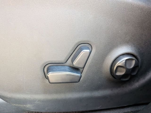 Used 2018 Jeep Cherokee Overland image 13