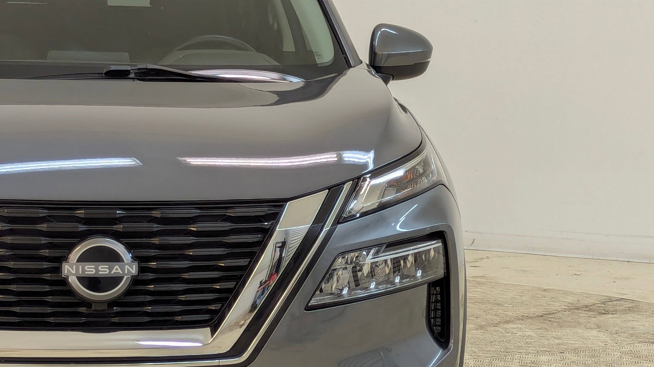 Used 2022 Nissan Rogue SV image 11